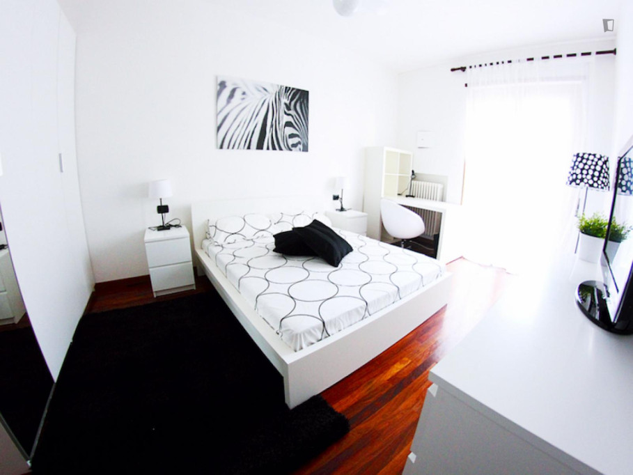 Charming double bedroom in Lampugnano neighbourhood - Milan - chambre - ImmoJeune