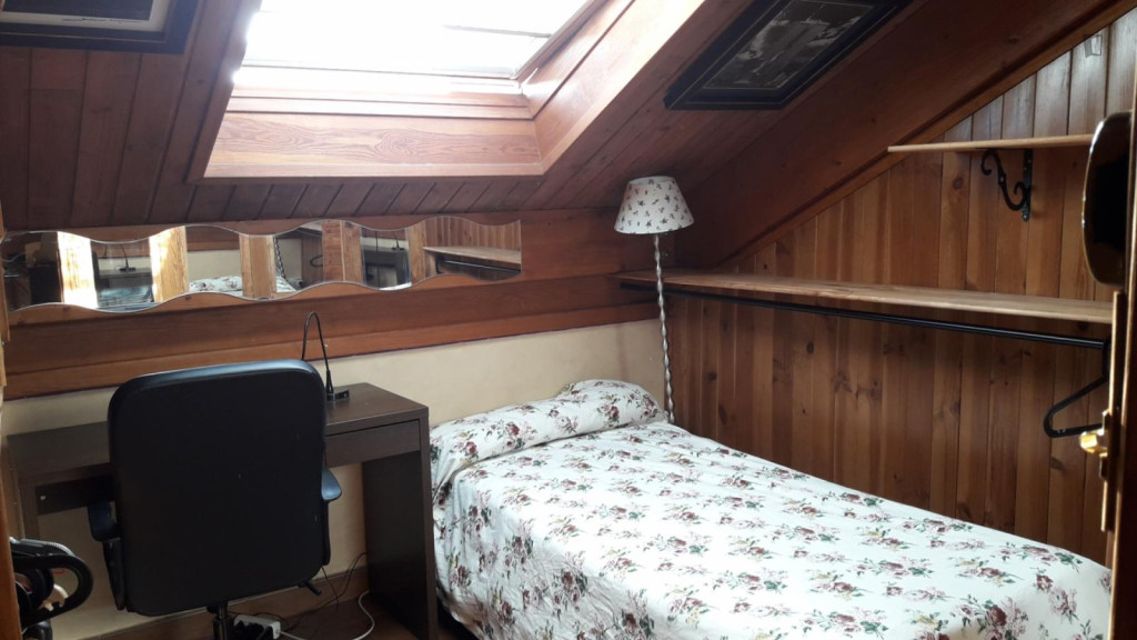 Cozy single bedroom in spacious coliving well connected to the city center - Valladolid - chambre - ImmoJeune