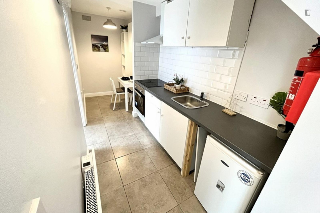 Dashing 2-bedroom apartment in Drumcondra - Dublin - chambre - ImmoJeune