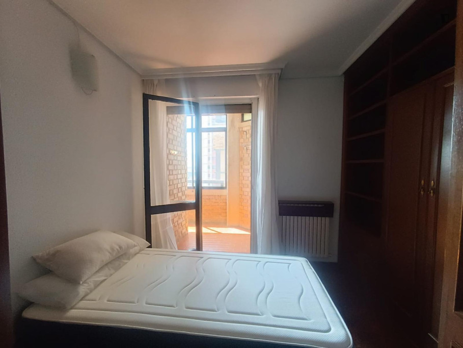 Homely single bedroom in San Juan - Pamplona - chambre - ImmoJeune