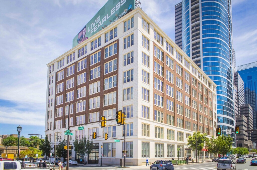 2121 Market Street