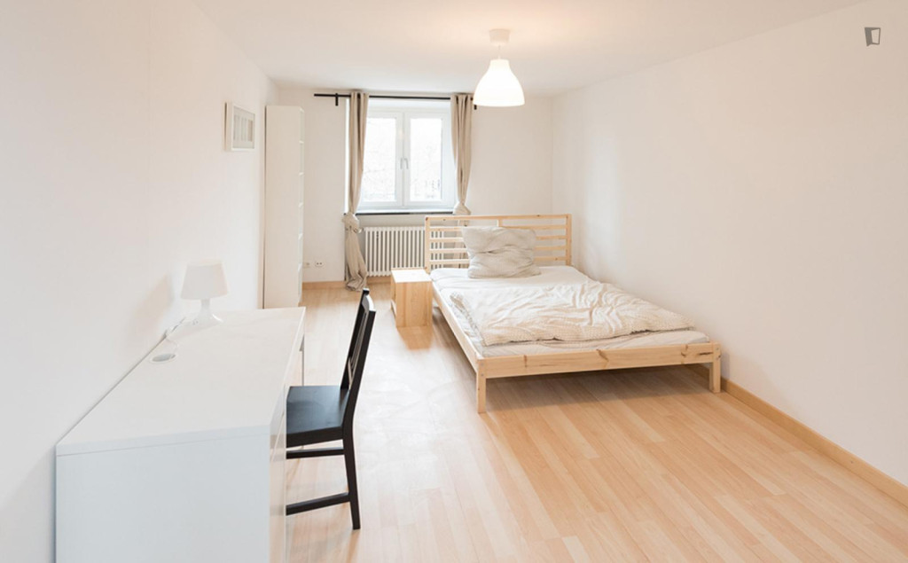 Neat and cosy single bedroom in Gärtnerplatzviertel - Munich - chambre - ImmoJeune