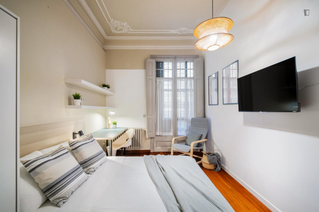Appealing double bedroom in Vila de Gràcia - Barcelone - chambre - ImmoJeune