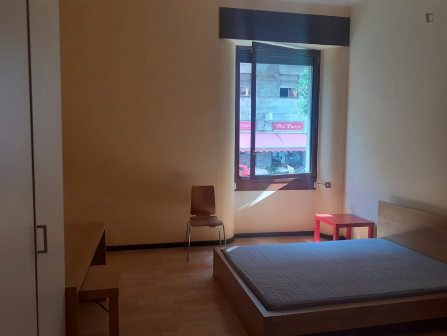 Bright double bedroom close to Piazzale Loreto - Milan - chambre - ImmoJeune