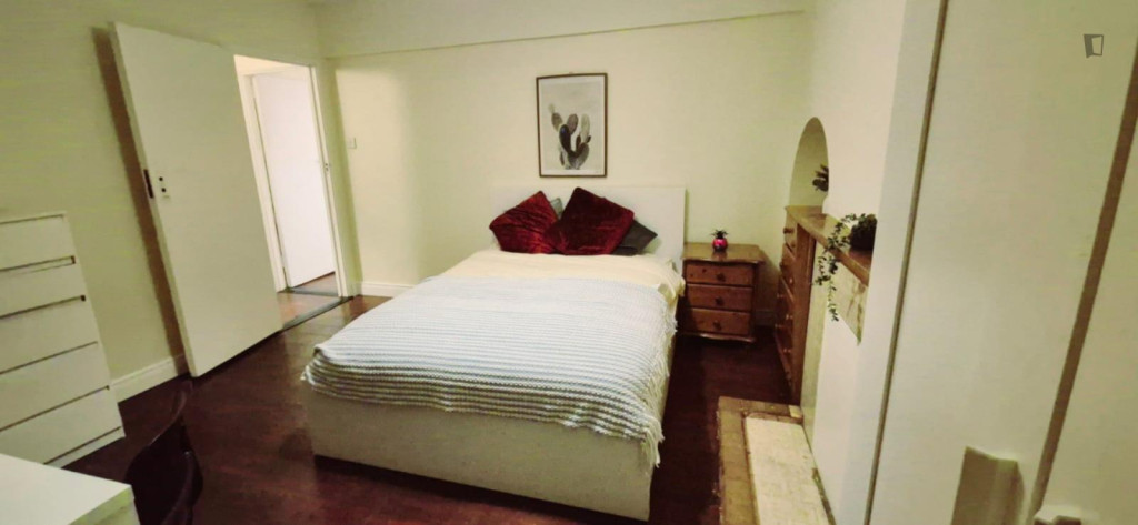 Very nice double bedroom in Whitehall - Dublin - chambre - ImmoJeune