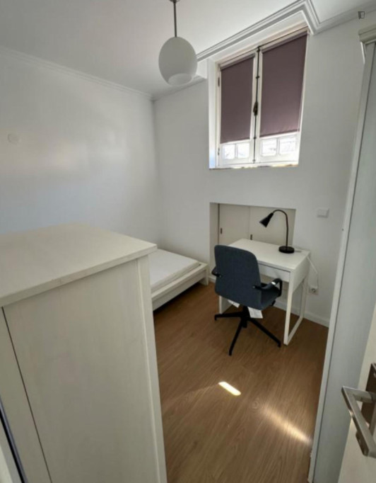 Lovely bedroom close to Jardim do Alboi - Aveiro - chambre - ImmoJeune