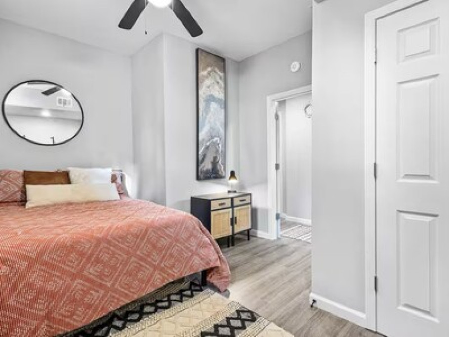 Chic 3BR NearWestEnd ATL+KingBed