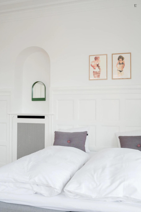 Cool double bedroom in shared flat in Indre By