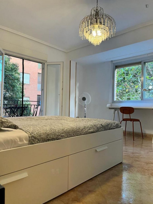 Comfy double bedroom in Benicalap - Valence - chambre - ImmoJeune