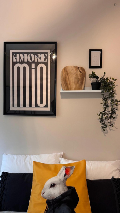 Alluring Double Bedroom close to University of Coimbra