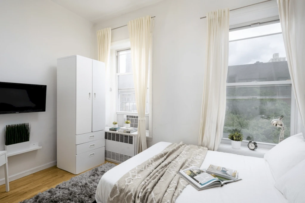 Sutton Place - E 59th St #369