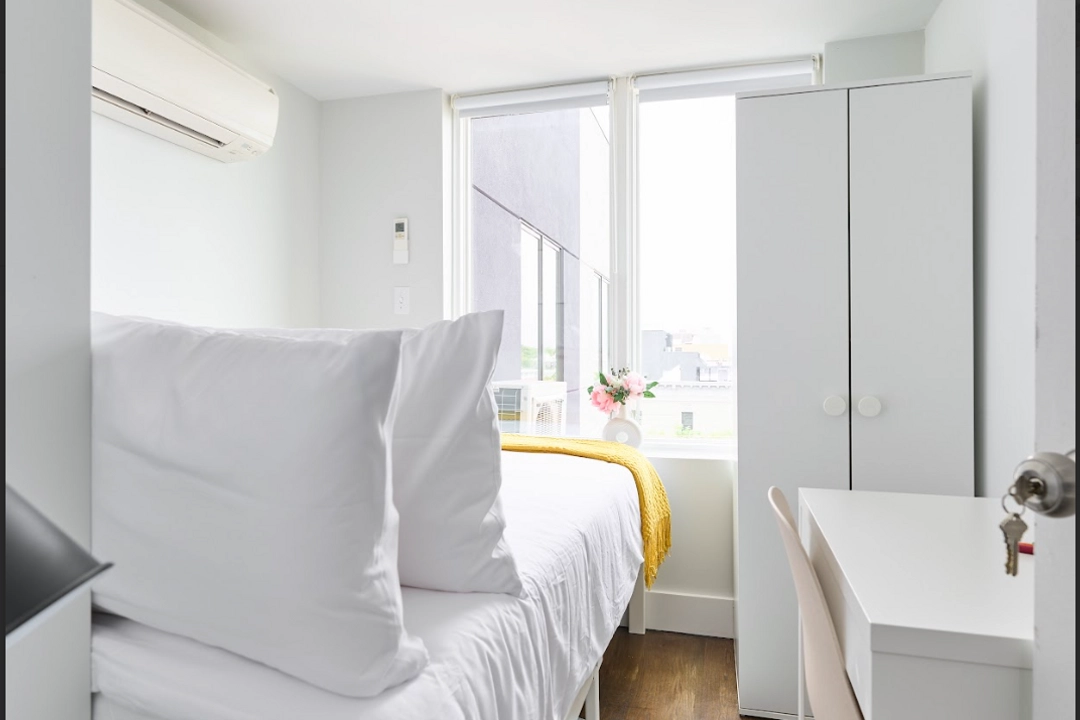 Ridgewood - Seneca Ave #791