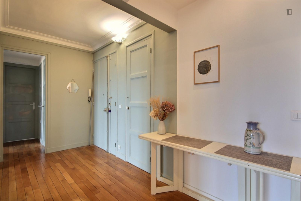 Cosy 2 bedroom apartment near Port Royal train station