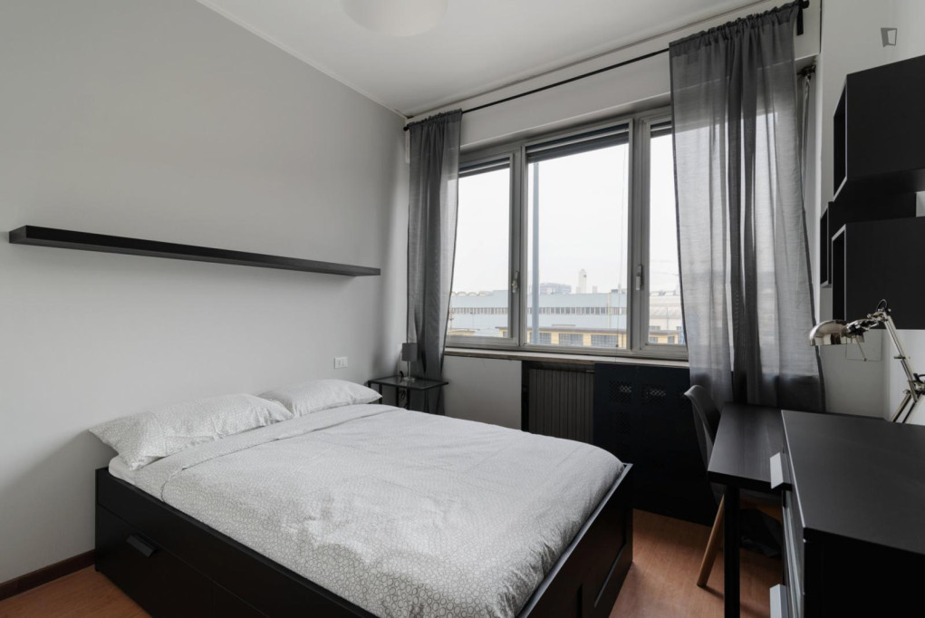 Bright single bedroom in a student flat, in Villa San Giovanni - Milan - chambre - ImmoJeune