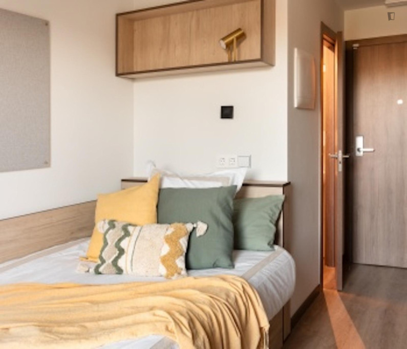 Very nice single bedroom in Malasaña - Madrid - chambre - ImmoJeune