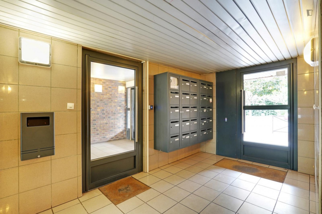 Move into this room with a balcony – ISY05