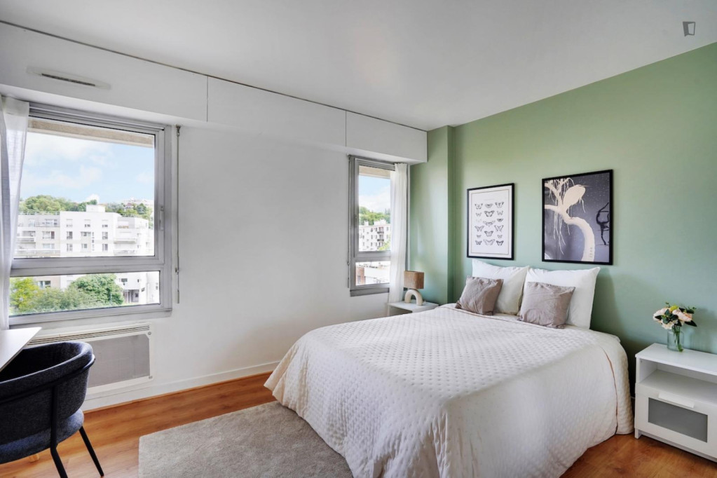 Move into this spacious 15 m² room – ISY01