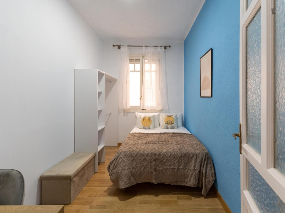 Modern double bedroom near Quevedo metro station - Madrid - chambre - ImmoJeune