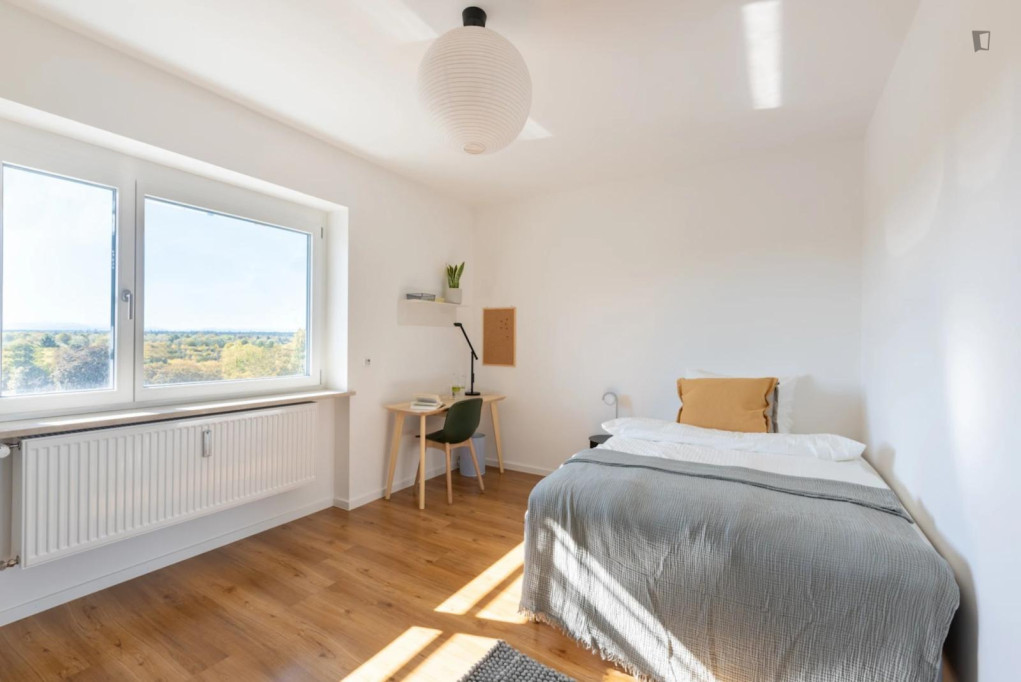 Spacious single bedroom in shared flat in Obergiesing-Fasangarten - Munich - chambre - ImmoJeune