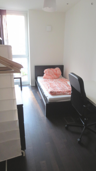 Appealing single bedroom in shared flat in Berlin-Mitte - Berlin - chambre - ImmoJeune