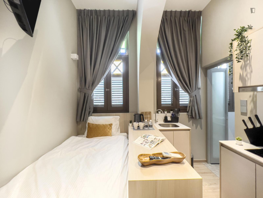 Inviting studio near the Kallang Riverside Park