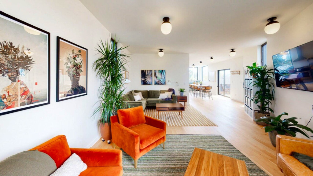Stylish Vintage & Modern Coliving Community in Vibrant Humboldt