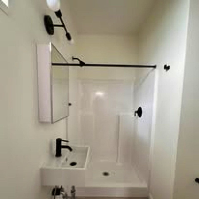 Stylish Vintage & Modern Coliving Community in Vibrant Humboldt