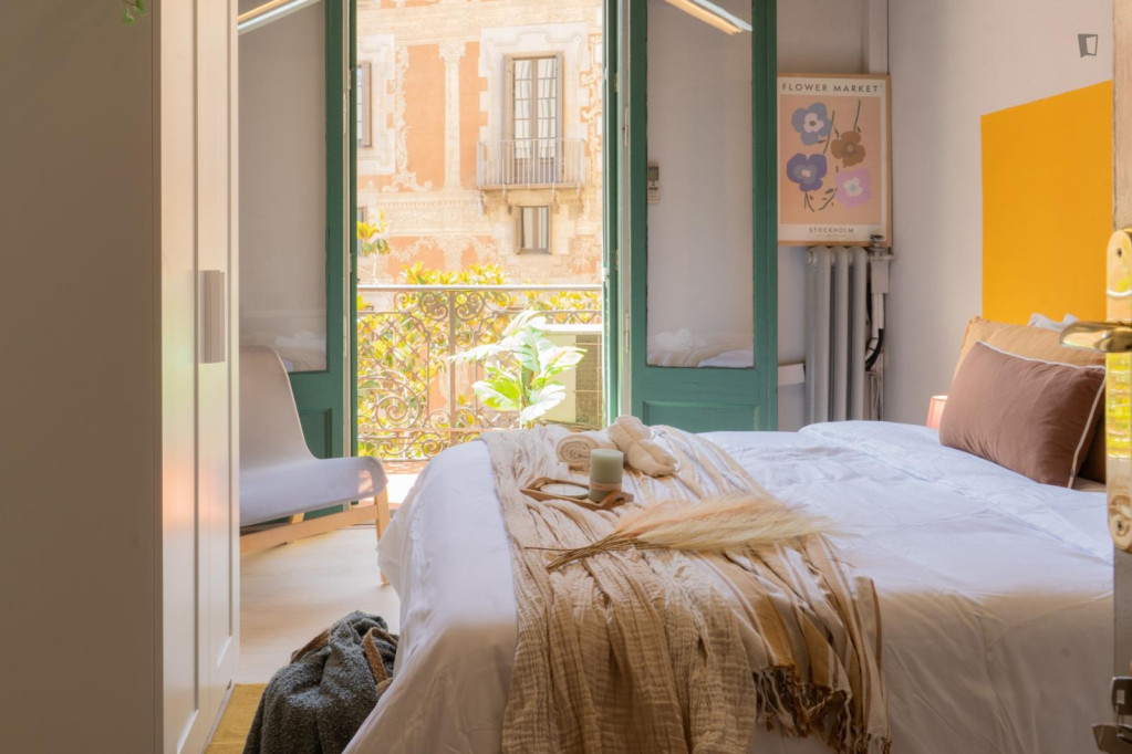 Breezy double bedroom near Parc de la Ciutadella  - Barcelone - chambre - ImmoJeune