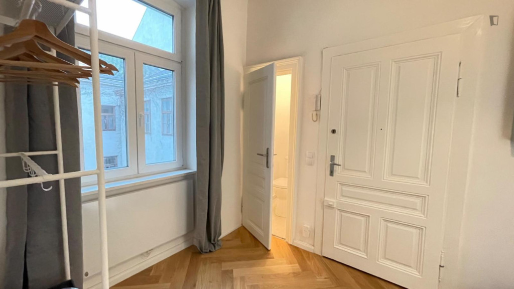 Dreamy Studio close to Penzing Train Station