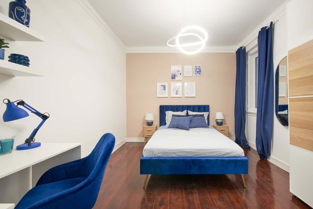 Room 6 - 88. R.Gomes Freire 191 3