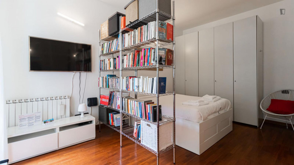 Lovely studio near Milano Porta Venezia metro station - Milan - chambre - ImmoJeune