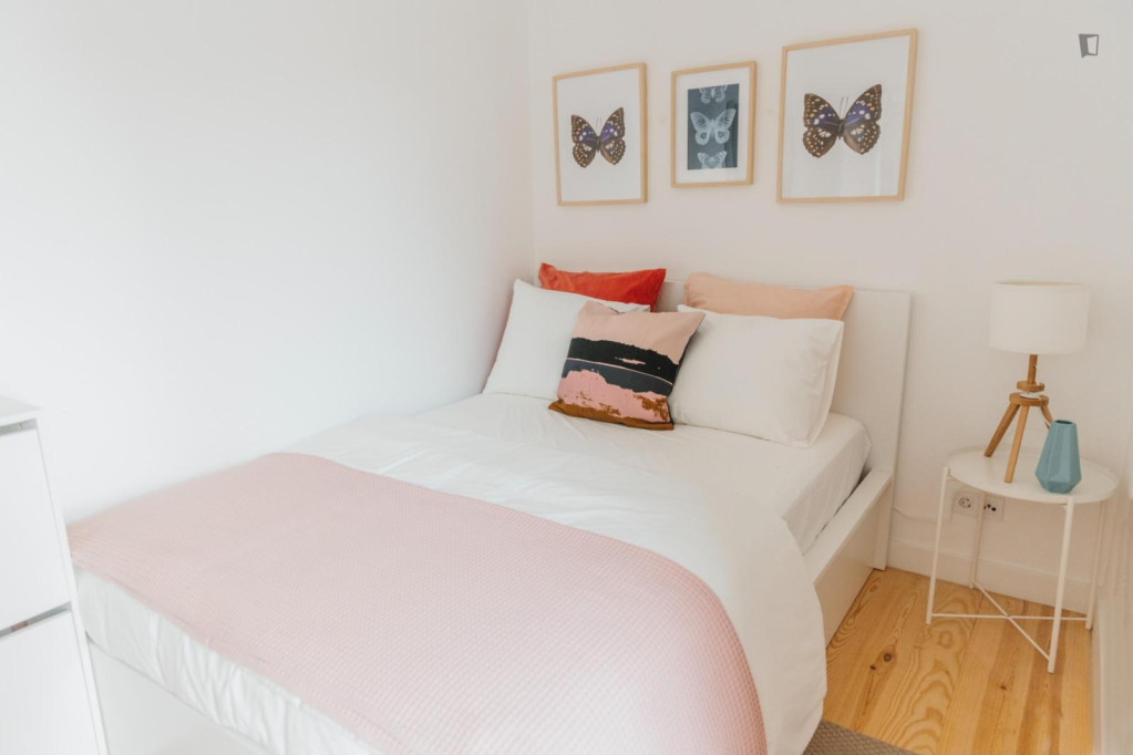 Delightful 1 Bedroom Apartment with a terrace close to  School of Agriculture University of Lisbon (ISA) 