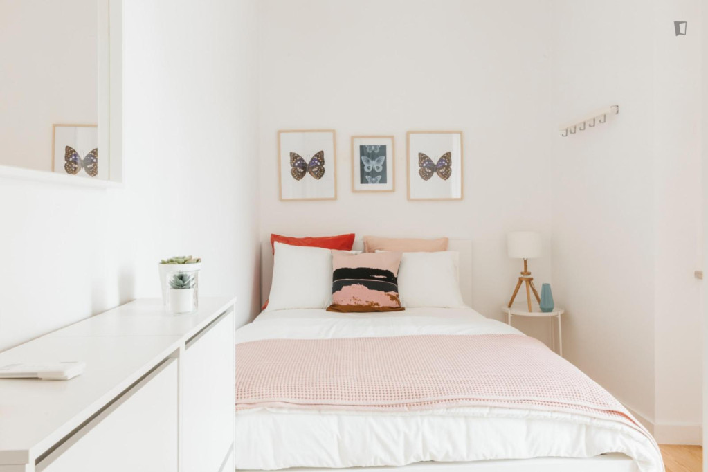 Delightful 1 Bedroom Apartment with a terrace close to  School of Agriculture University of Lisbon (ISA) 