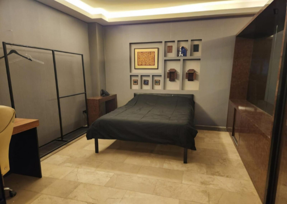 Comfy Double Bedroom close to Sanayi Metro