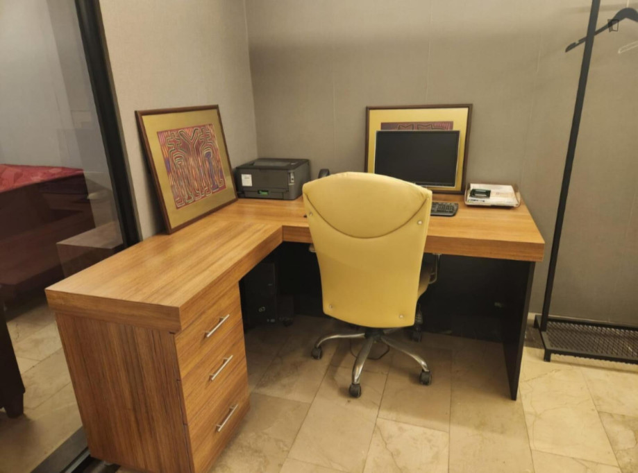 Comfy Double Bedroom close to Sanayi Metro