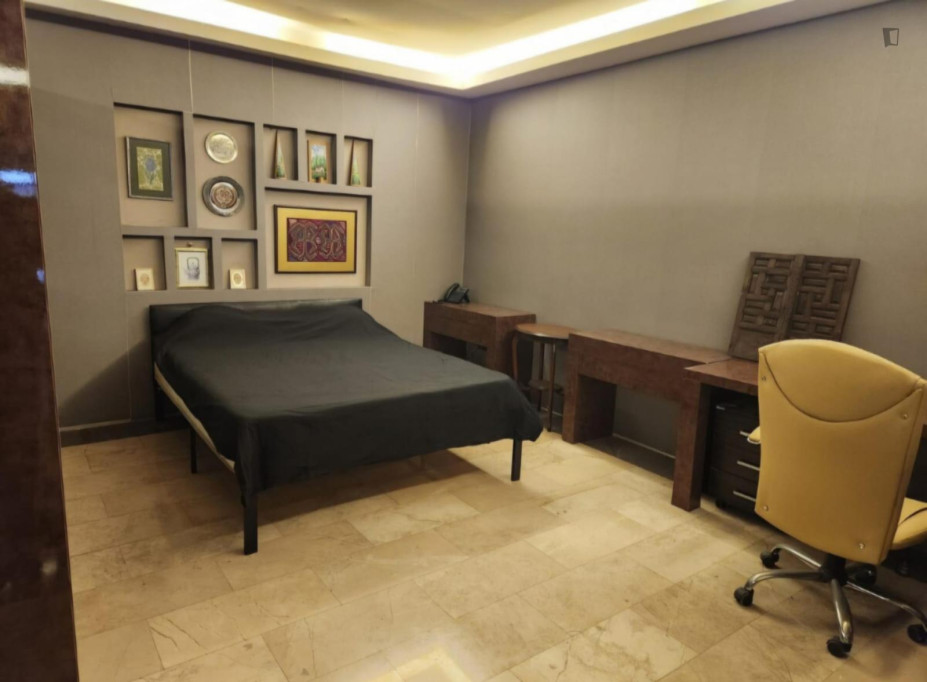 Comfy Double Bedroom close to Sanayi Metro - Istanbul - chambre - ImmoJeune