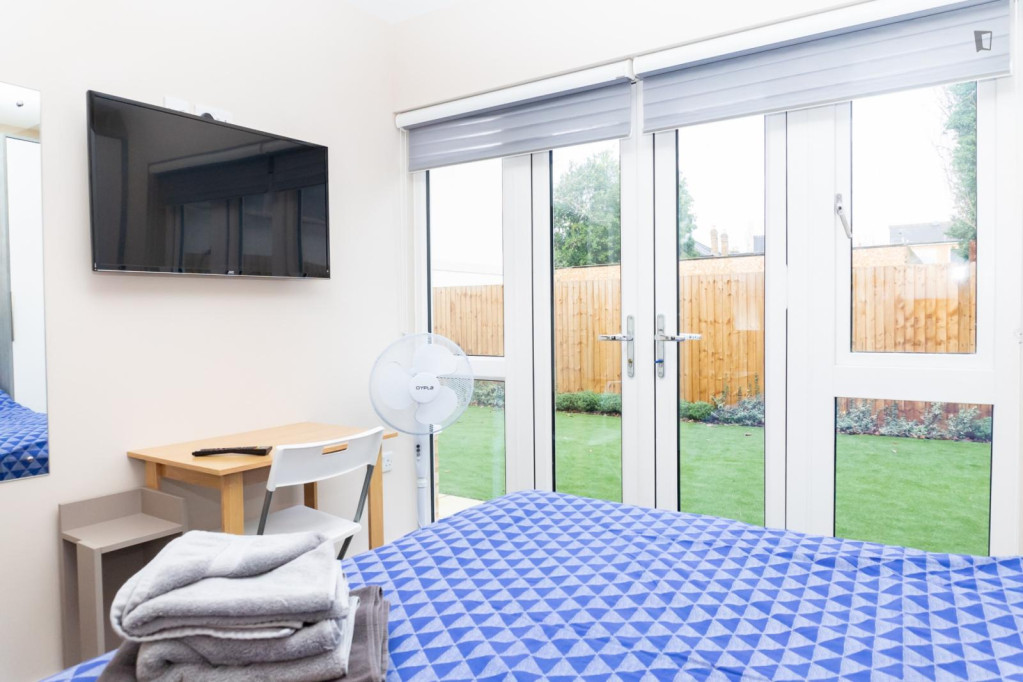 Lovely 1-bedroom apartment in Egham - Egham - chambre - ImmoJeune