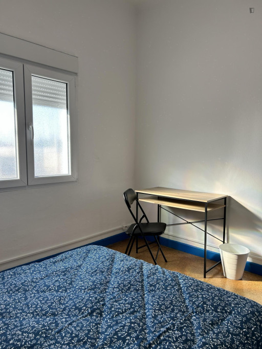 Shinning Single Bedroom with a private bathroom close to University of Aveiro - Aveiro - chambre - ImmoJeune