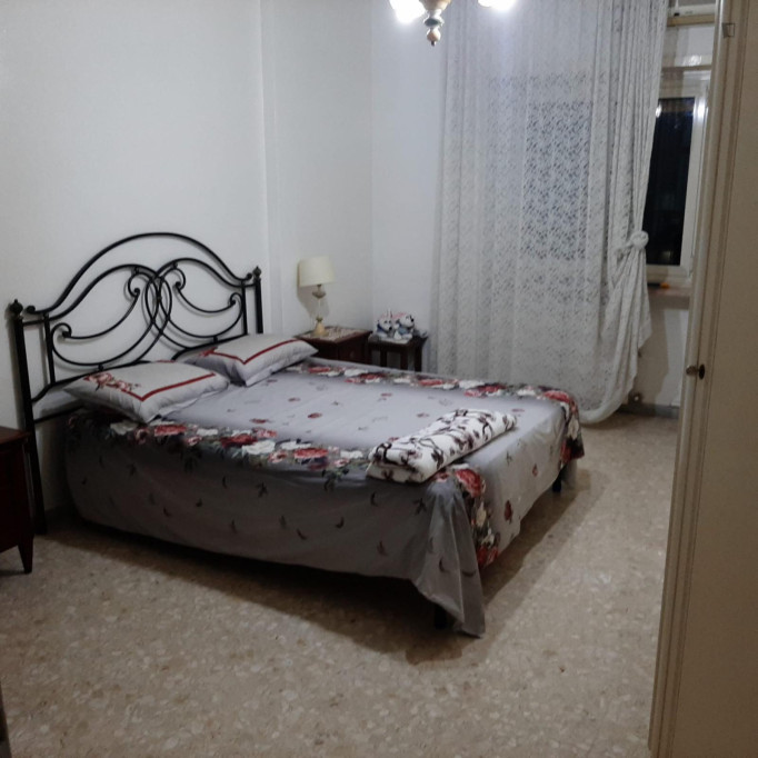 Stanza matrimoniale in un appartamento di 3 stanze - Rome - chambre - ImmoJeune