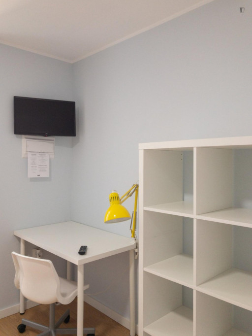 Bright studio near the Universidade de Coimbra