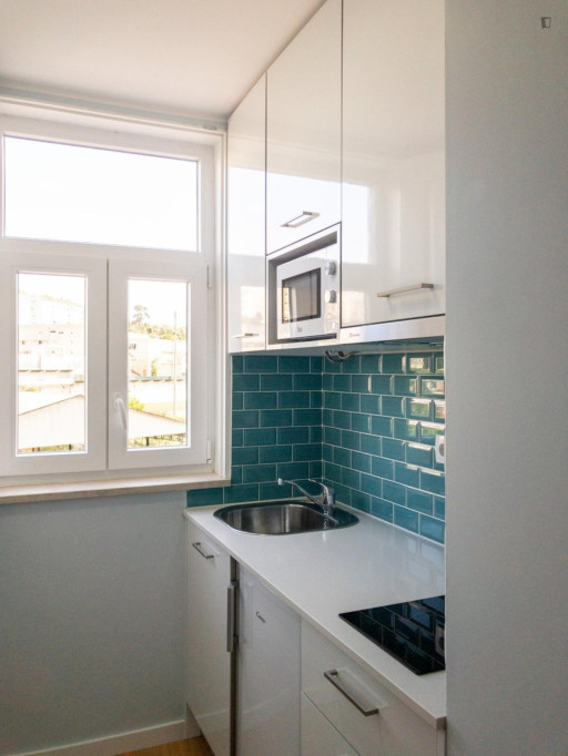 Bright studio near the Universidade de Coimbra