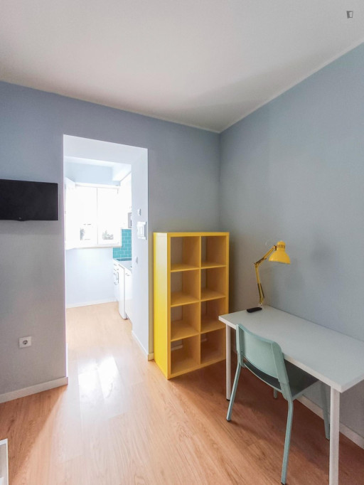 Lovely and bright studio near the University of Coimbra