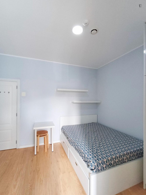 Lovely and bright studio near the University of Coimbra