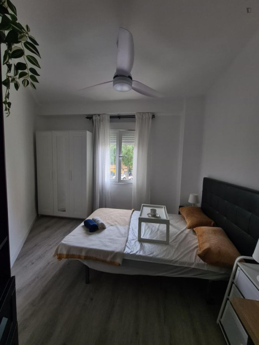 Interesting double bedroom near Parc de Marxalenes - Valence - chambre - ImmoJeune