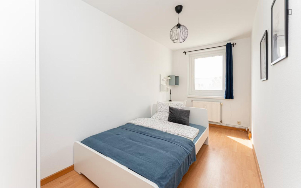 Welcoming single bedroom in Stern - Potsdam - chambre - ImmoJeune