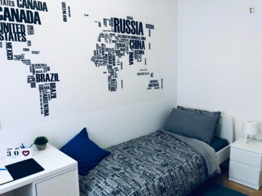 Cosy single bedroom near Saint Giovanni Gate - Padova - chambre - ImmoJeune