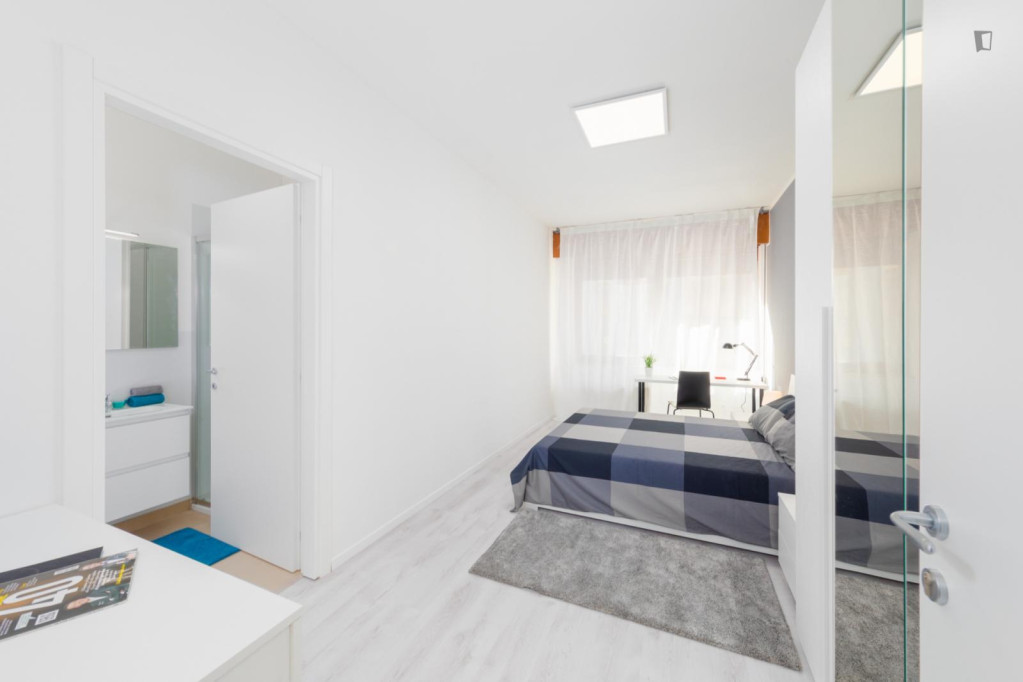 Large double ensuite bedroom in the heart of Padua - Padova - chambre - ImmoJeune