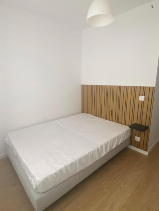 Modern Double Bedroom close to Politécnico de Leiria - Leiria - chambre - ImmoJeune
