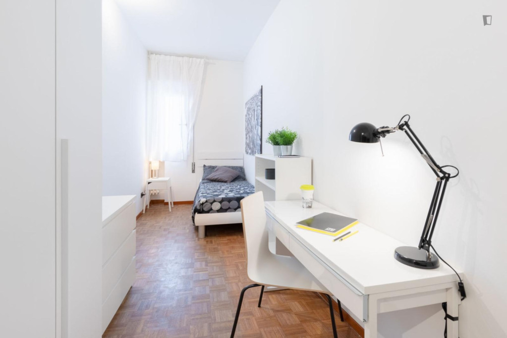 Snug single bedroom in the Mestre district - Venice - chambre - ImmoJeune