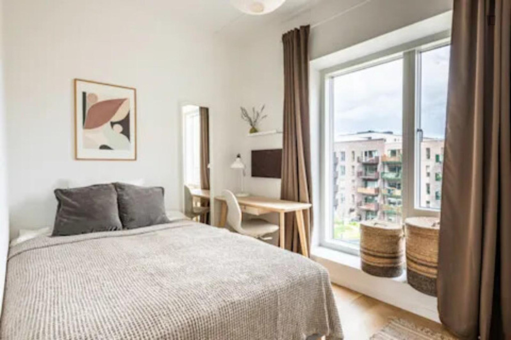 Comfortable single bedroom in shared flat in Sydhavnen